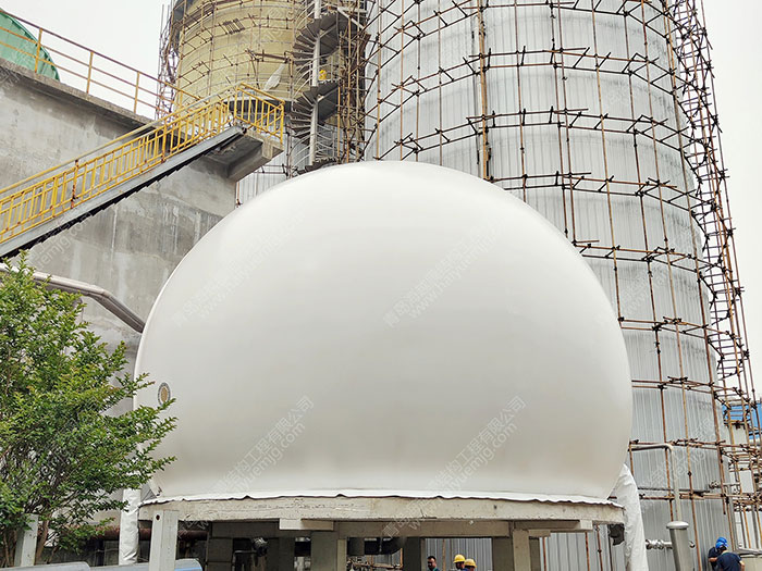 湖北孝感纸业污水‌150m³双膜气柜工程案例图片
