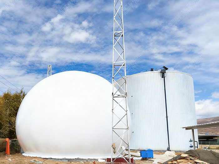 四川甘孜藏族自治州粪污700m³双膜气柜工程案例图片